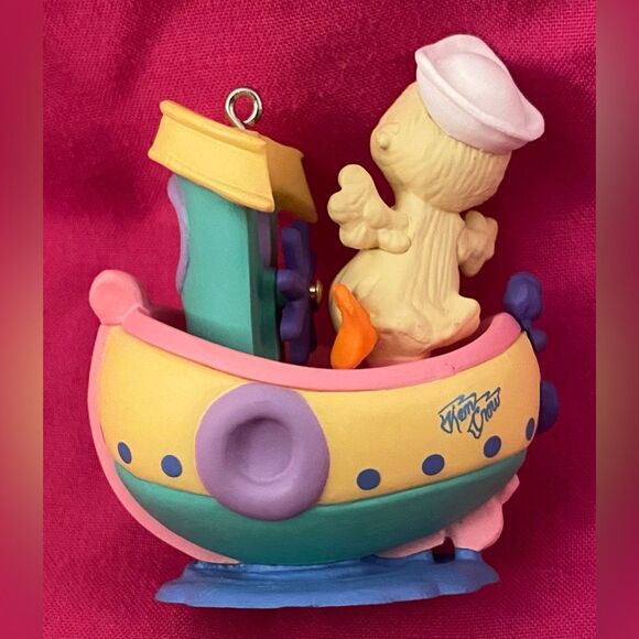 Easter Hallmark Keepsake Ornament 1997 Here Comes Easter Chick on Boat #4 Series - Picture 7 of 9
